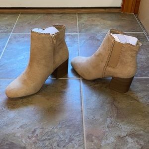 Brown Scallop Booties